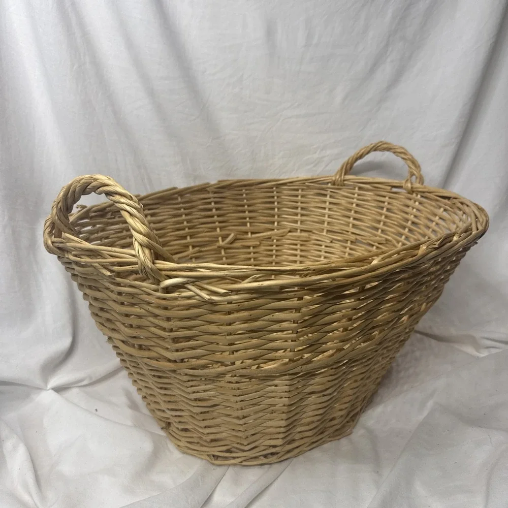 Vintage Wicker Willow Woven Laundry Basket Handles 23